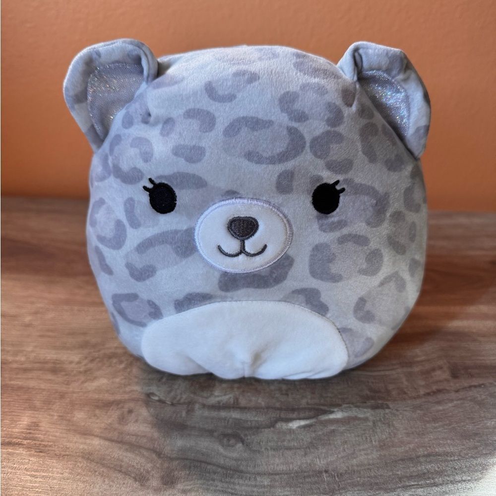 Squishmallows 8" 2-in-1 Flipamallows Mischa Gray Leopard and Pink/Gray Panda
